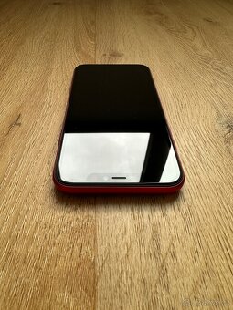 iPhone 11 64 GB - 4
