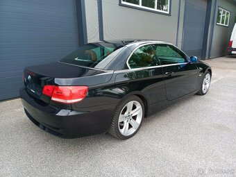 BMW 320i E93 - manual - cabrio - kůže - 4