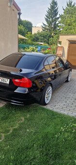 BMW E90 320i - 4