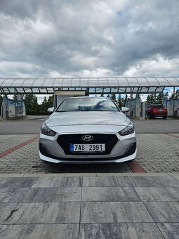 Hyundai i30 fastback 1.0 tgdi 88kw 2019 - 4
