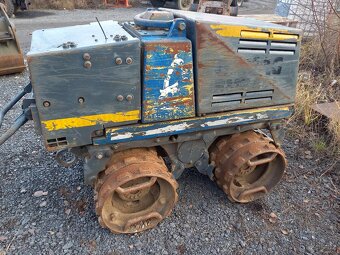 Ježkový válec BOMAG BMP 851 - 4