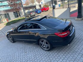 Mercedes E350cdi Coupe AMG Packet . Rv 2011. Top výbava. - 4