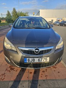 Prodám vůz Opel Astra j 2012 rok 1.7tdi - 4