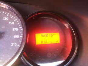 Dacia Sandero 2014 1,2 D4F najeto pouze 42 000 - 4