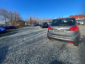 Kia Venga 1,6 i 92 kw - 4