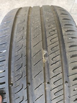 235/45 R17 - 4