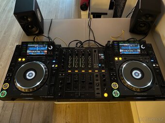 CDJ 2000 Nexus + DJM 700 - 4