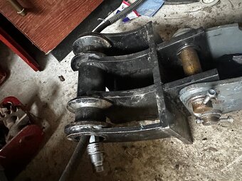 Zbijeci kladivo na minibagr vistarini ,60kg - 4