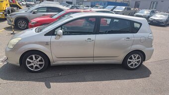 Corolla Verso 2.0 D4D 85 kW - 4