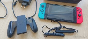Nintendo Switch - 4