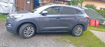 Hyundai Tucson - 4