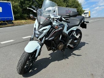 Honda CB650F - 4