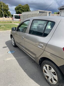 Dacia Sandero - 4