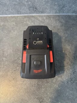 MILWAUKEE M18 FB12 - 4