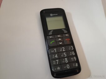 Telefon pro důchodce na volání a SMS. - 4