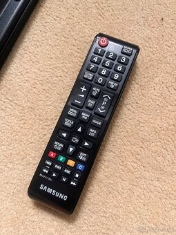 Samsung UE40JU6072 – 40" 4K Smart TV - 4