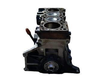 Kliková skříň motoru 06F103021H BWA Škoda Octavia 2 RS 2008 - 4