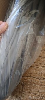 Nový set slunečníku a stojánku PC všeho 2600,- - 4