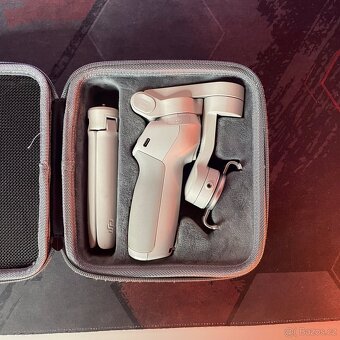 dji osmo 4 - stabilizátor/gymbal mobil - 4