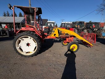 Traktor RS 09 GT 124 s čelním nakladačem atd. - 4