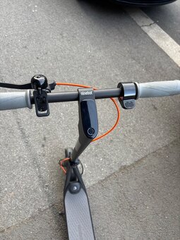 Elektro koloběžka Segway ninebot F40E - 4