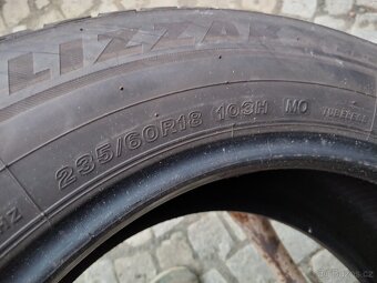 235/60/18 zimni pneu PIRELI BRIDGESTONE 235/60 R18 - 4