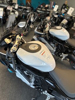 Cfmoto 675 SR-R ihned k odběru - 4