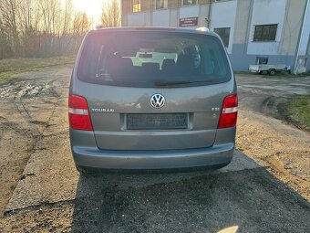 VW Touran Highline DSG - Automat, 1.6 - 4