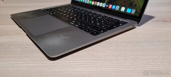 MacBook Air 2019 13" Core-5 1,6GHz, 128GB SSD, 8GB DDR3, 4h - 4