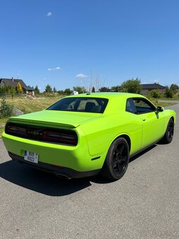 Dodge challenger 5.7 V8 HEMI - 2016 - 4