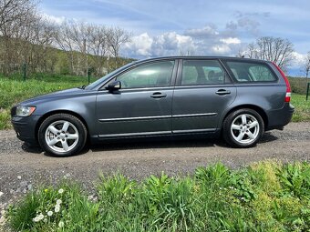 VOLVO V50 T5 2.5 162KW,XENON,VÝHŘEV,KŮŽE,SOUND,TAŽNÉ,MANUAL - 4