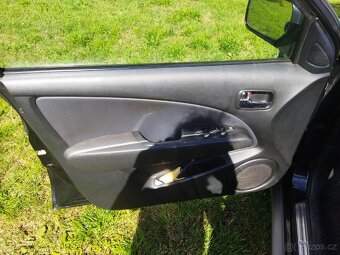 Mitsubishi Outlander 2,0 4x4 LPG - 4