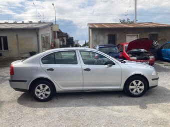 Škoda Octavia 1.6i ,75KW,1.Majitel nové v ČR - 4