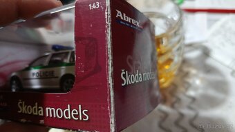 Škoda Octavia Combi Tour Policie ČR Abrex 1:43 - 4