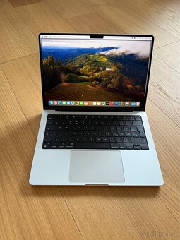 ZÁNOVNÍ APPLE MACBOOK PRO 14” 2023 M3/1TB/8GB/BATERIE 100% - 4
