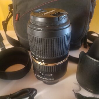 Nikon D5100 s objektivy a příslušenstvím - 4