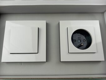 Série vypínačů a zásuvek Levit - 4