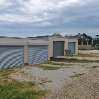 Prodej garáže s elektrikou v Podolí u Brna - 4