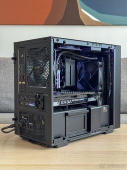 HERNÍ PC - Ryzen 7 2700X / 16GB DDR4 / 500GB SSD / GTX 1070 - 4