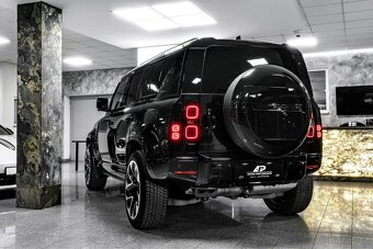 Land Defender 110 X-DYNAMIC SE D300 AT MY2025 - 4