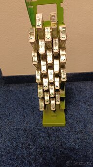 Starý stojan na tic tac - 4