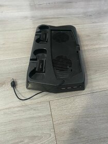 Stojan PS5 Charger and Cooling Station pro PS5 - 4
