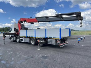 Volvo FMX 460 8x2 valník s hydraulickou rukou - 4
