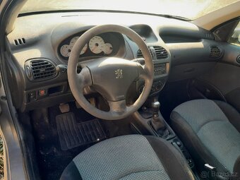 Peugeot 206 1.4i, 55.kw, na náhradní díly - 4