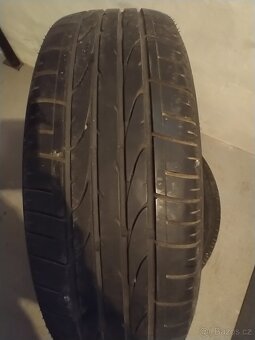 Pneu 215/65/16 - 4