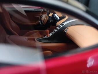 Bugatti a Ferrari 1:18 Burago - 4