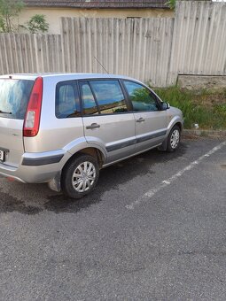 Ford Fusion 1.6 tdi 2008 50kw,,automat ,na ND nebo opravu - 4