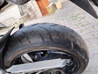 Prodám Suzuki GSR 600, najeto 27454 km - 4