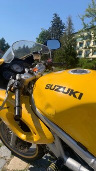 Suzuki SV650s - 4
