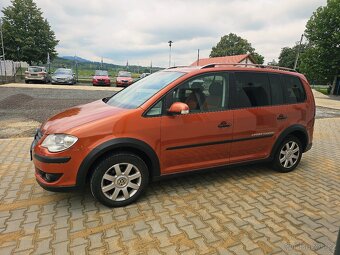 Touran 2,0TDi 103 KW DSG 2008 Cross 7 MÍST, DAC. TZ STK - 4